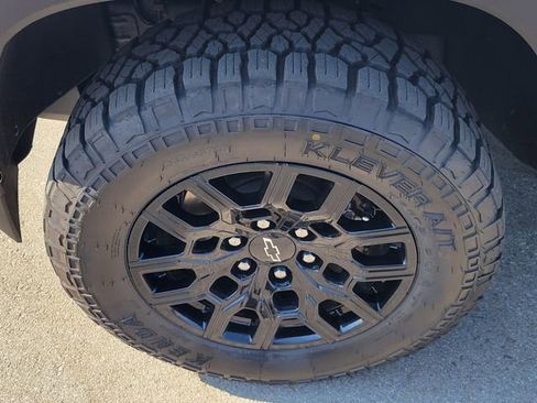 Used 2023 Chevrolet Colorado Trail Boss w/ Advanced Trailering Package image 15