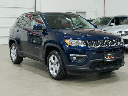 Used 2019 Jeep Compass Latitude w/ Popular Equipment Group image 9