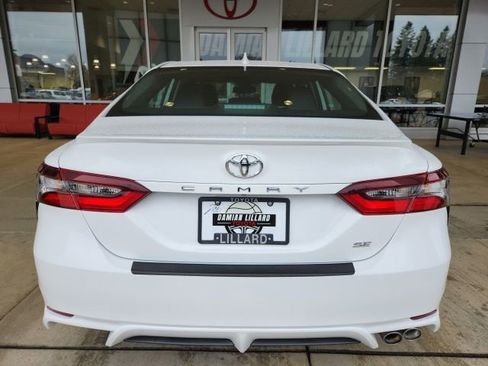 Certified 2024 Toyota Camry SE w/ Cold Weather Package image 10
