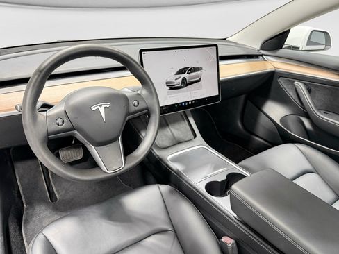Used 2022 Tesla Model 3 Long Range AWD/4WD image 16