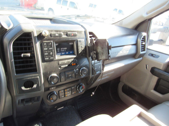 Used 2018 Ford F550 4x4 SuperCab Super Duty image 45