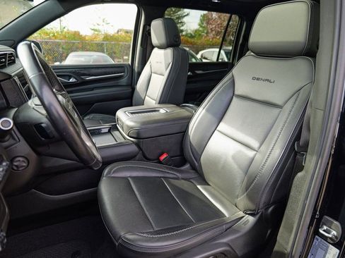 Used 2022 GMC Yukon XL Denali image 21