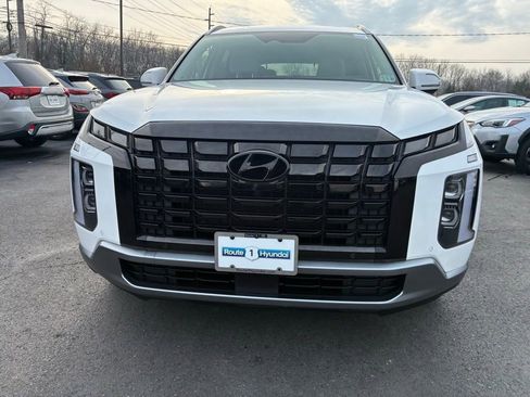 Used 2024 Hyundai Palisade Limited image 2