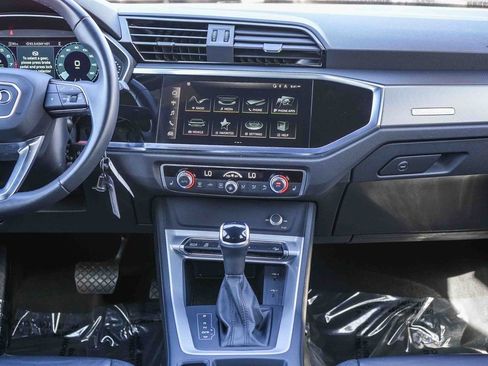 Used 2025 Audi Q3 2.0T Premium AWD/4WD image 15