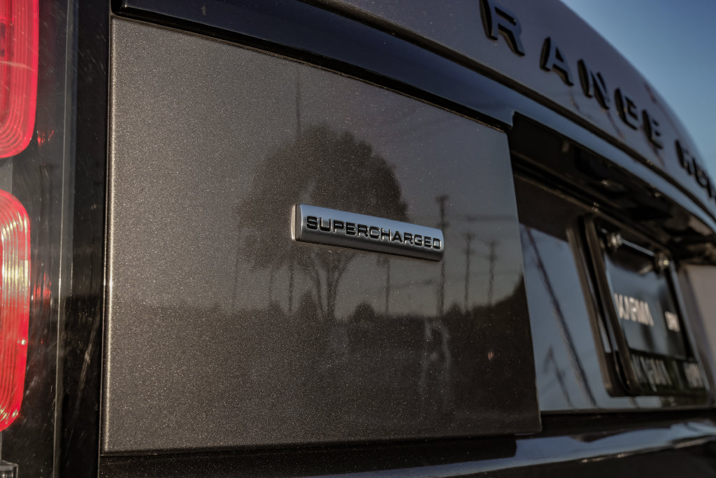 Used 2016 Land Rover Range Rover Supercharged AWD/4WD image 48