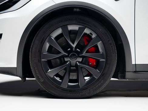 Used 2023 Tesla Model X Plaid image 19