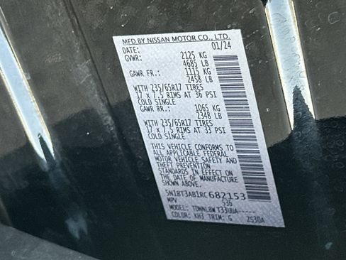 Used 2024 Nissan Rogue S image 31