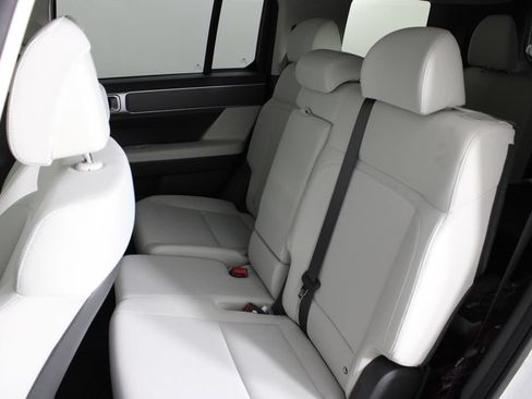 Certified 2026 Hyundai Santa Fe SE FWD image 23