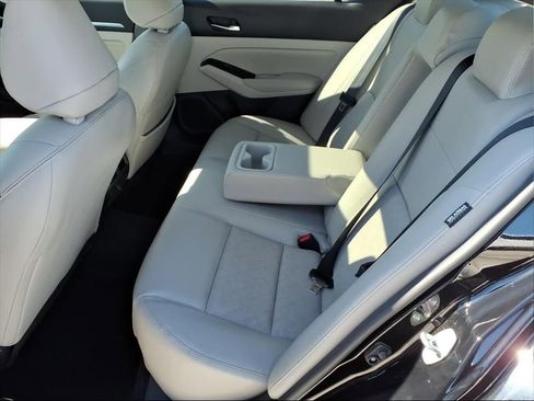 Used 2023 Nissan Altima 2.5 SL image 13