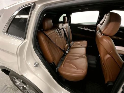 Used 2022 Lincoln Nautilus Reserve w/ Equipment Group 201A AWD/4WD image 25