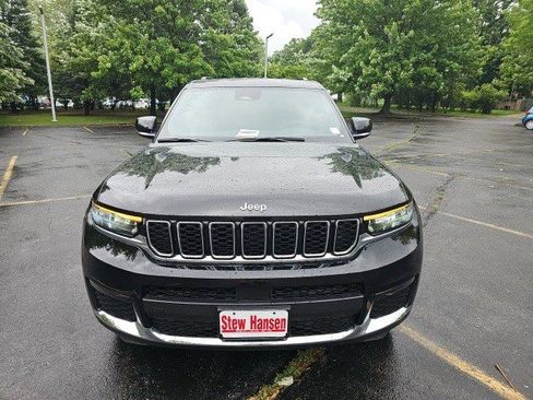 Used 2024 Jeep Grand Cherokee L Limited image 9