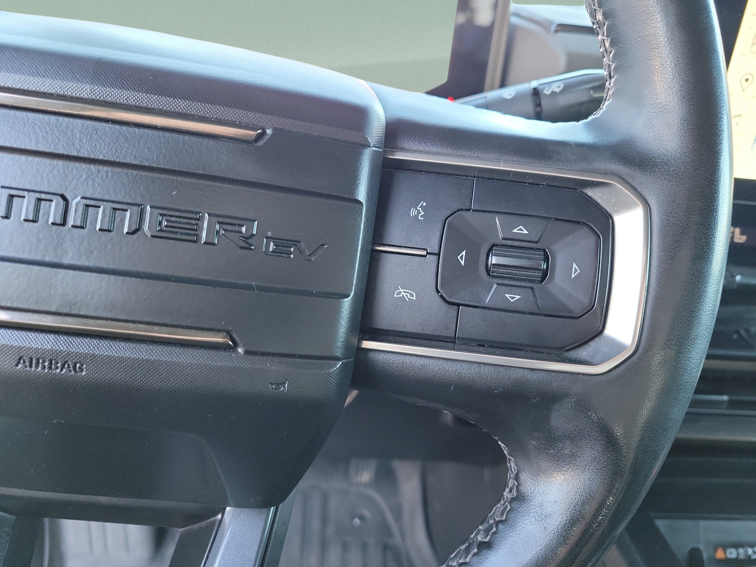 Used 2025 GMC Hummer EV 2X AWD/4WD image 23