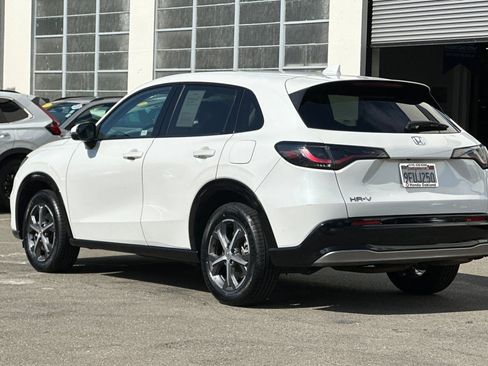 Used 2023 Honda HR-V EX-L image 7
