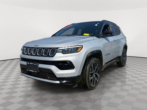 Used 2025 Jeep Compass Limited w/ Elite Group image 3