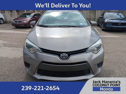 Used 2015 Toyota Corolla LE FWD image 9