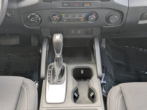 Used 2023 Nissan Frontier SV AWD/4WD image 19
