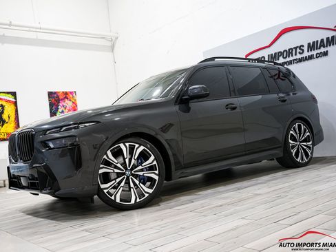 Used 2023 BMW X7 xDrive40i w/ M SPORT PACKAGE AWD/4WD image 4