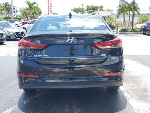 Used 2017 Hyundai Elantra SE image 7