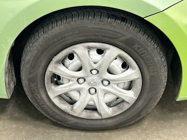 Used 2012 Hyundai Accent GS FWD image 5
