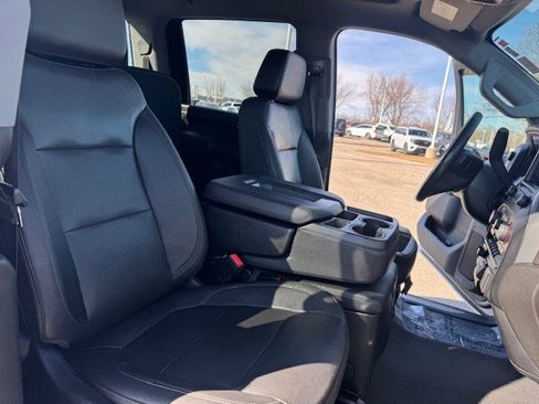 Used 2023 Chevrolet Silverado 2500 LTZ image 39