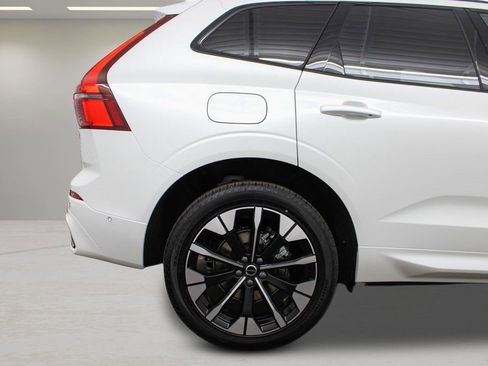 New 2026 Volvo XC60 B5 Plus w/ Protection Package Premier image 66
