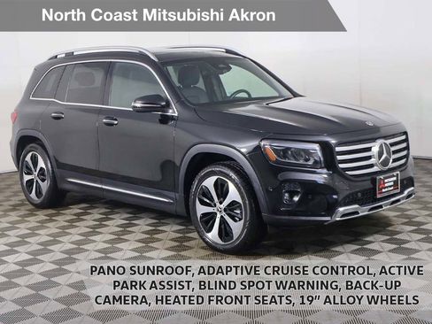 Used 2025 Mercedes-Benz GLB 250 4MATIC image 1