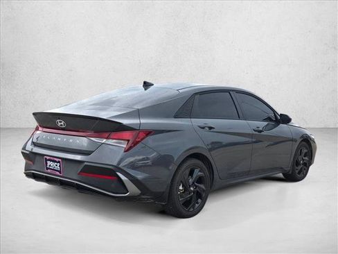 Used 2026 Hyundai Elantra Sport image 5