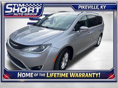 Used 2019 Chrysler Pacifica Touring-L w/ Advanced Safetytec Group