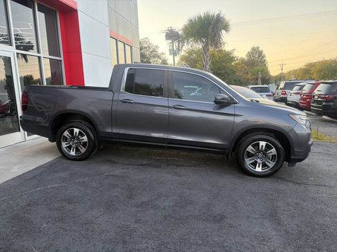 Used 2017 Honda Ridgeline Black Edition image 4