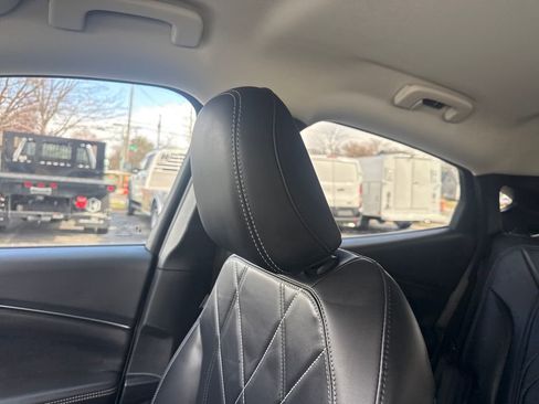 Used 2025 Ford Mustang Mach-E Select image 29