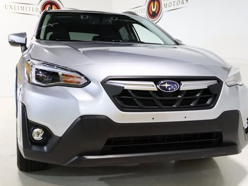 Used 2023 Subaru Crosstrek 2.5i Limited w/ Moonroof Package image 23