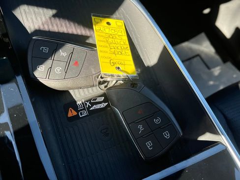 Used 2025 Buick Enclave Sport Touring image 29
