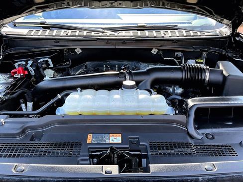 Used 2025 Ford Expedition Max Platinum image 32