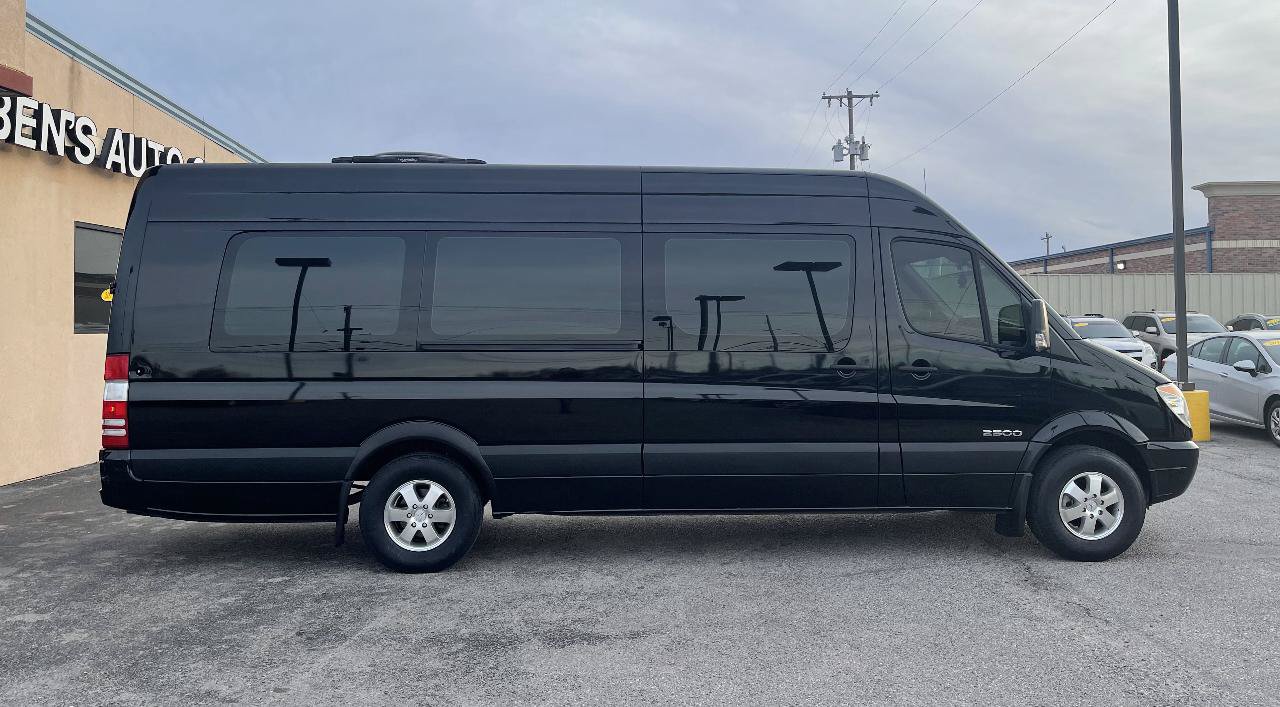 Used 2009 Dodge Sprinter 2500 RWD image 5