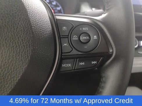Used 2025 Toyota Corolla SE FWD image 19