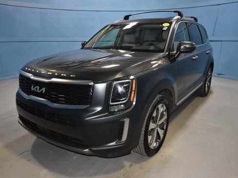 Used 2022 Kia Telluride S image 28