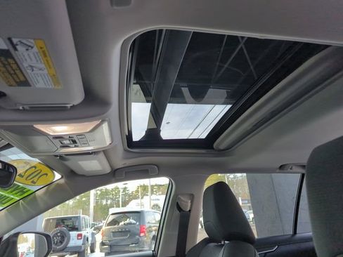 Used 2025 Toyota RAV4 XLE image 24