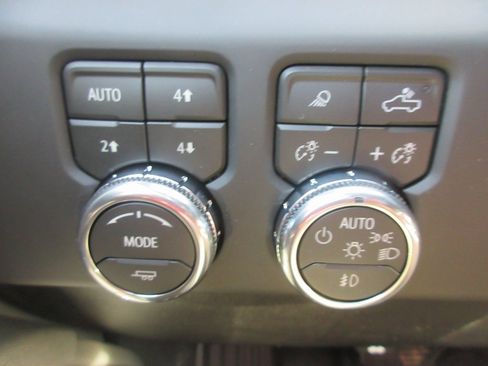 New 2026 GMC Sierra 1500 AT4 w/ AT4 Premium Package image 18