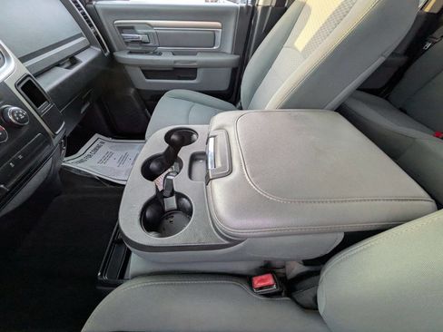 Used 2016 RAM 2500 SLT image 16