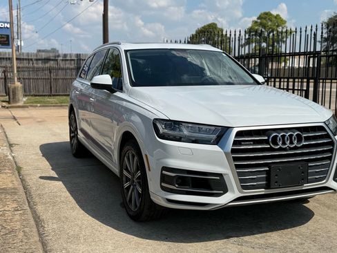 Used 2019 Audi Q7 3.0T Prestige w/ Prestige Package AWD/4WD image 5