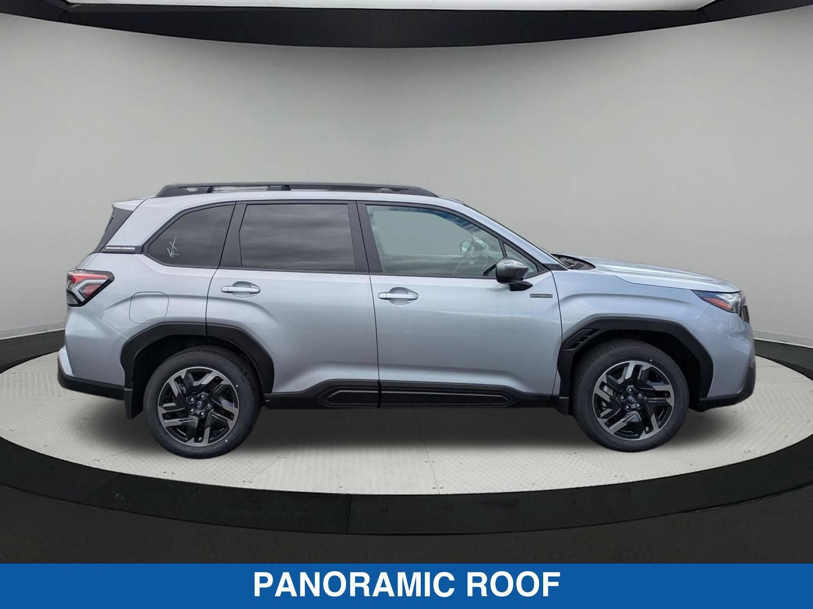Certified 2025 Subaru Forester Premium AWD/4WD image 2