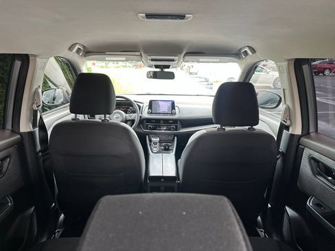Used 2021 Nissan Rogue S FWD image 35