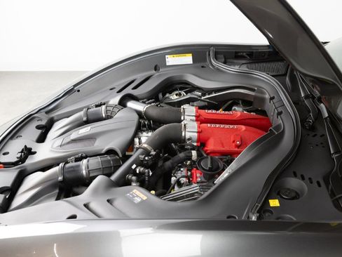 Used 2023 Ferrari Roma image 90
