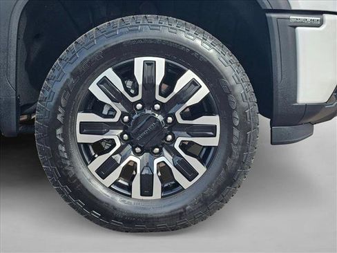 Used 2025 GMC Sierra 3500 Denali Ultimate image 29