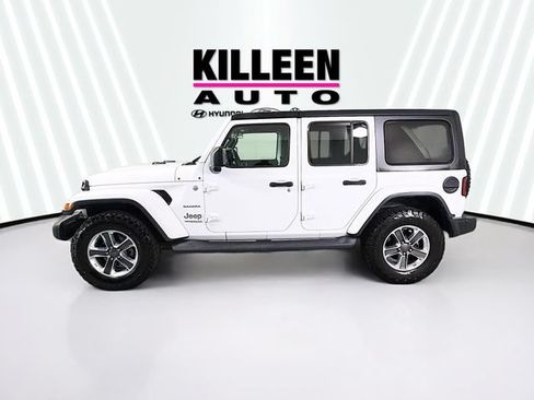 Used 2019 Jeep Wrangler Unlimited Sahara AWD/4WD image 4