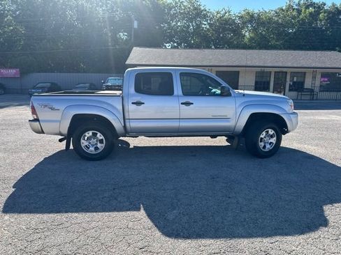 Used 2010 Toyota Tacoma 4x4 Double Cab image 6
