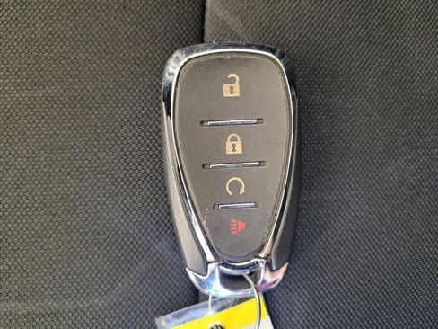 Used 2022 Chevrolet Trax LT w/ Driver Confidence Package AWD/4WD image 32