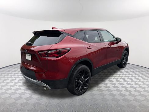 Used 2021 Chevrolet Blazer LT w/ LPO, Black Accent Package FWD image 5
