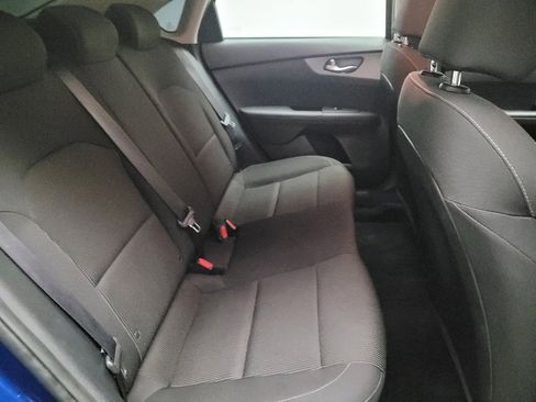 Used 2020 Kia Forte LXS FWD image 19