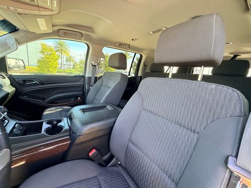 Used 2019 GMC Yukon XL SLE w/ Convenience Package image 23